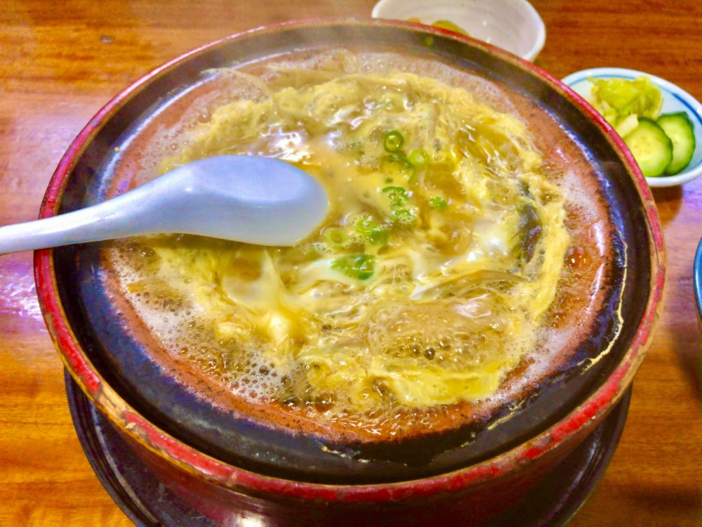 「味処 吾作」にて関西では貴重な「柳川鍋」を。